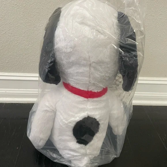 Peanuts Snoopy Jumbo Plush - Picture 4 of 13